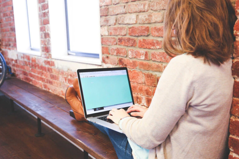 Online CBT and EMDR Therapist contact