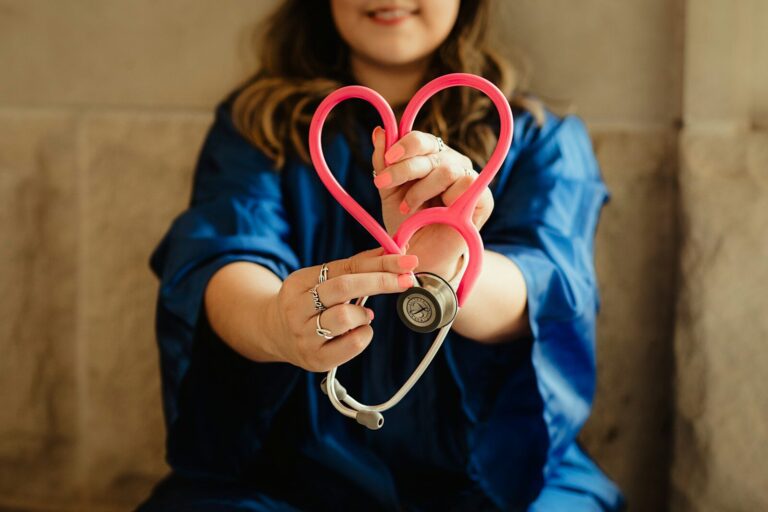 Why Healthcare Workers Need a Vicarious Trauma Therapist